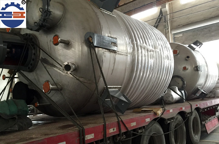 電加熱反應釜發(fā)貨中 電加熱反應釜發(fā)貨中