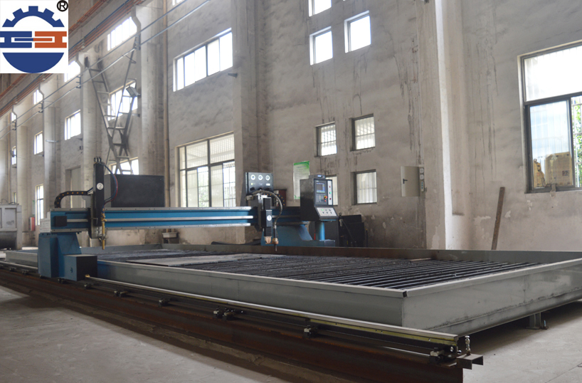 數(shù)控等離子切割機(jī) 數(shù)控等離子切割機(jī)